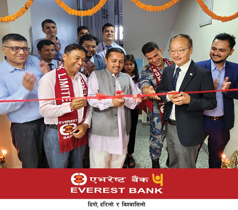Everest Bank Inaugurates Its 126th Branch at Nawalparasi 