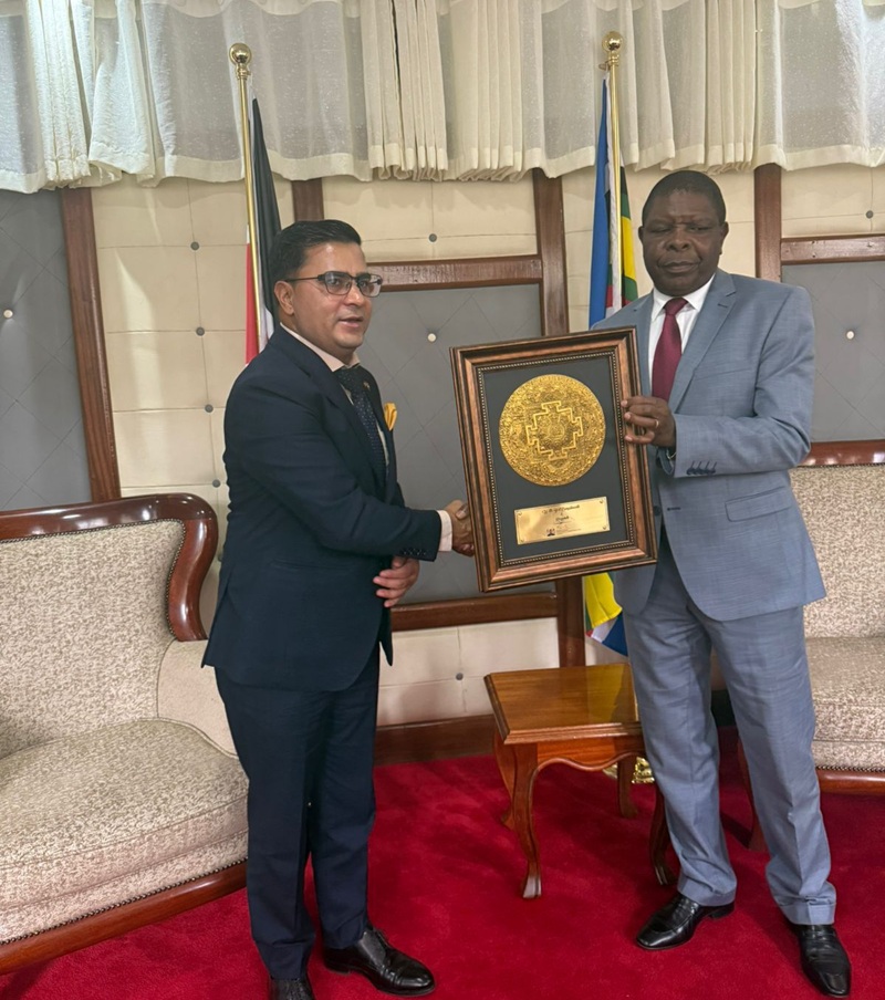 Kenyan Parliament honors Chandra