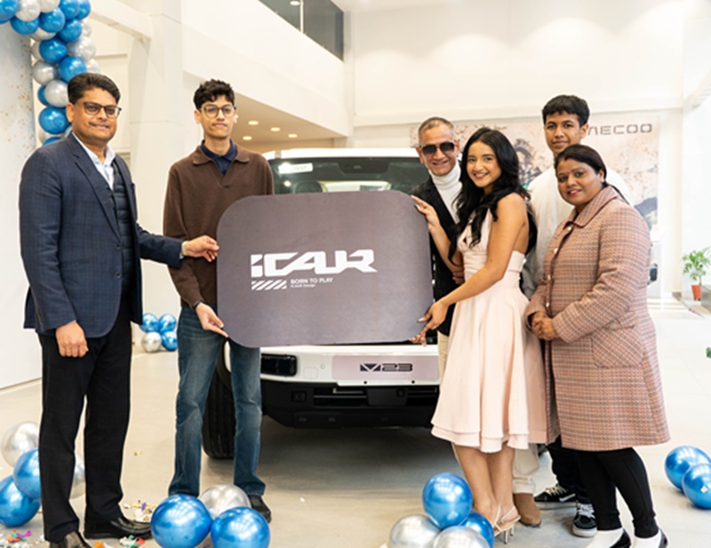 Eva Giri icaur V23 Delivery