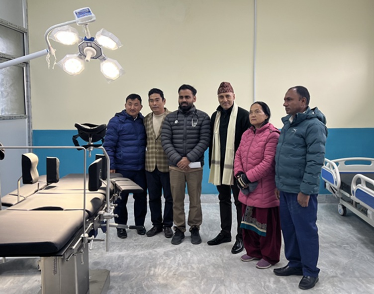 Siddhartha Bank Donate Maternity Equipment