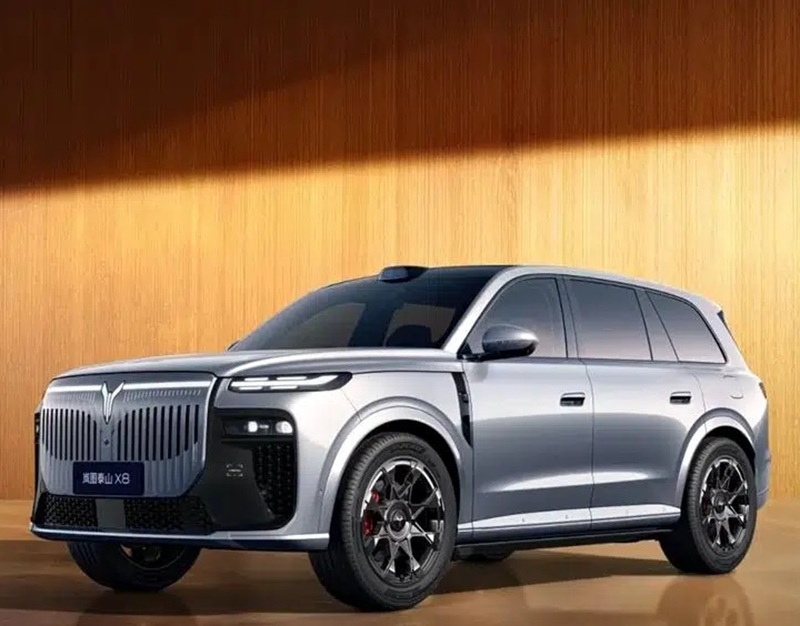 Dongfeng Unveils Taishan X8 SUV