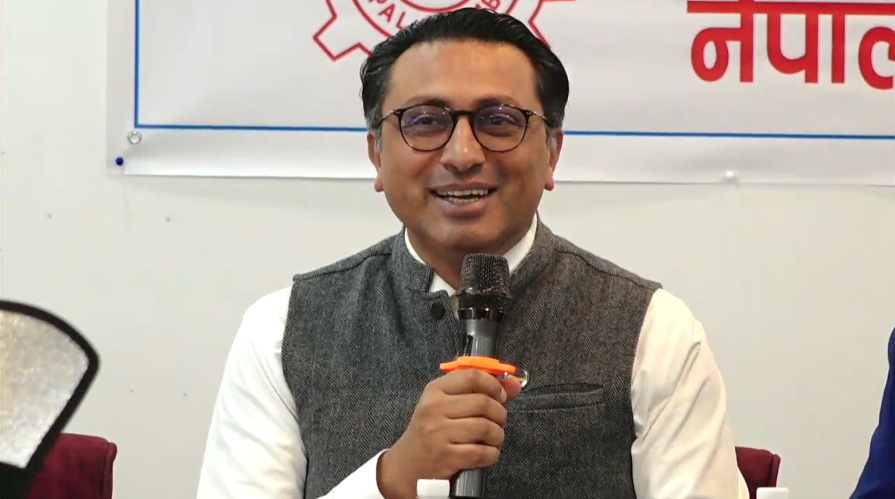 खुलेर व्यवसाय गरौं, गर्वका साथ कर तिरौं : अर्थमन्त्री