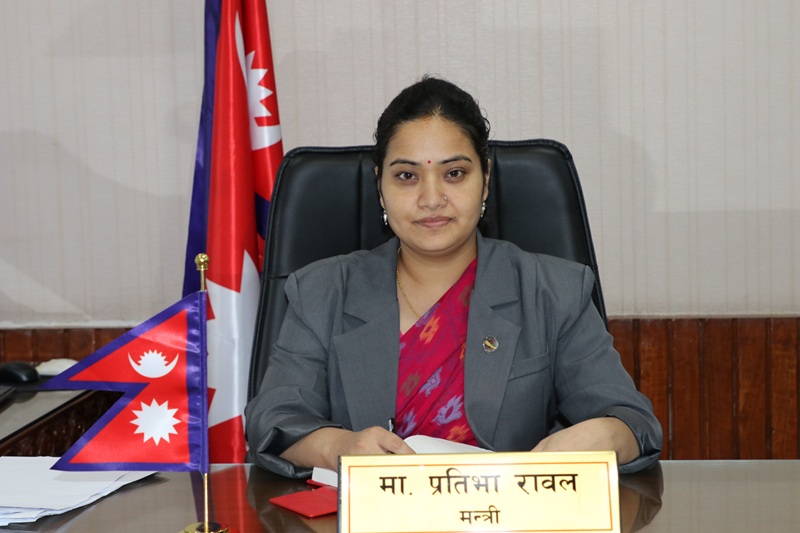 विदेशी आवासीय अनुमति लिएका ४ सरकारी कर्मचारी सेवाबाट अयोग्य ठहरिने गरी कारबाही सिफारिस
