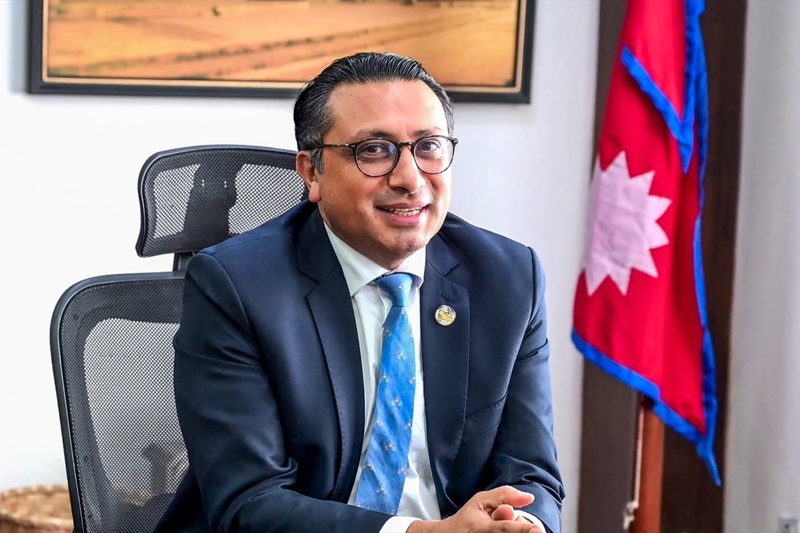 नेपालका २० ठूला बहुराष्ट्रिय कम्पनीका प्रतिनिधिसँग छलफल गर्दै अर्थमन्त्री डा. स्वर्णिम वाग्ले