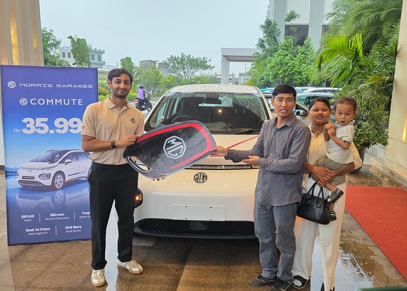 नेपालको फ्लीट सेवालाई रूपान्तरण गर्न EDrive Nepal मा ५० वटा MG Windsor Commute EV भित्रियो