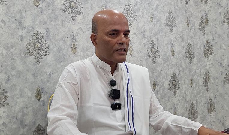 मेची–महाकाली पैदल यात्राको तयारीमा सांसद सिंह, संविधानमाथि प्रहार भएको दाबी
