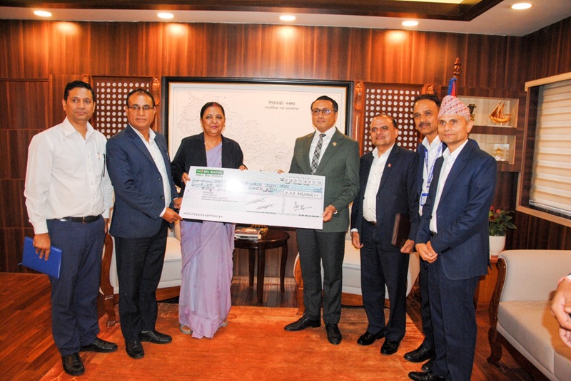 रसुवा बाढीपीडितका लागि नेपाल टेलिकमका कर्मचारीको रु २ करोड बढी सहयोग