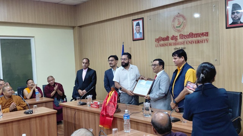 लुम्बिनी बौद्ध विश्वविद्यालयलाई विशिष्ट पहिचानसहित अघि बढाउन शिक्षामन्त्री पोखरेलको जोड